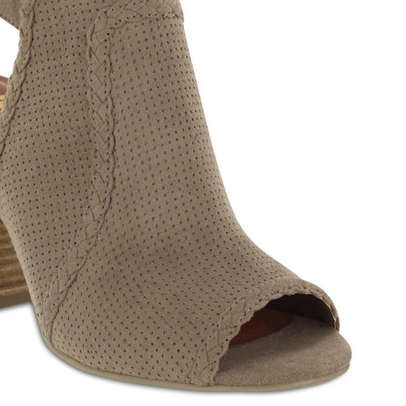 Perforated Peep Toe Block Heel Ankle Strap Bootie - Picture 4 of 4